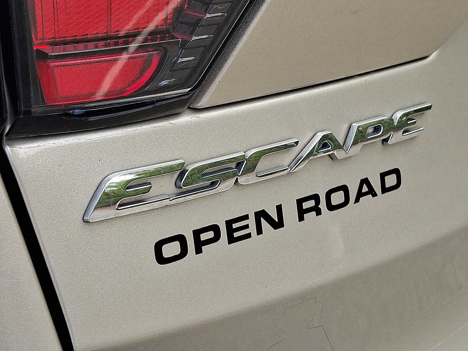 Used 2017 Ford Escape Titanium image 28