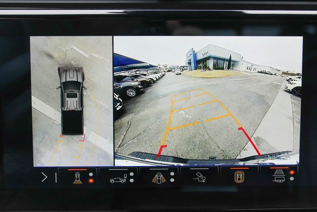 Used 2024 GMC Sierra 3500 Denali Ultimate image 40