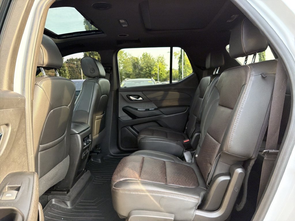 Used 2022 Chevrolet Traverse High Country FWD image 14