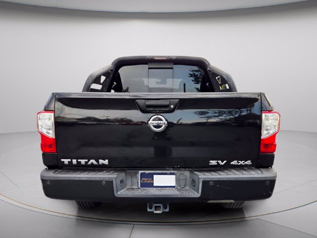 Used 2018 Nissan Titan SV w/ SV Convenience Package AWD/4WD image 5