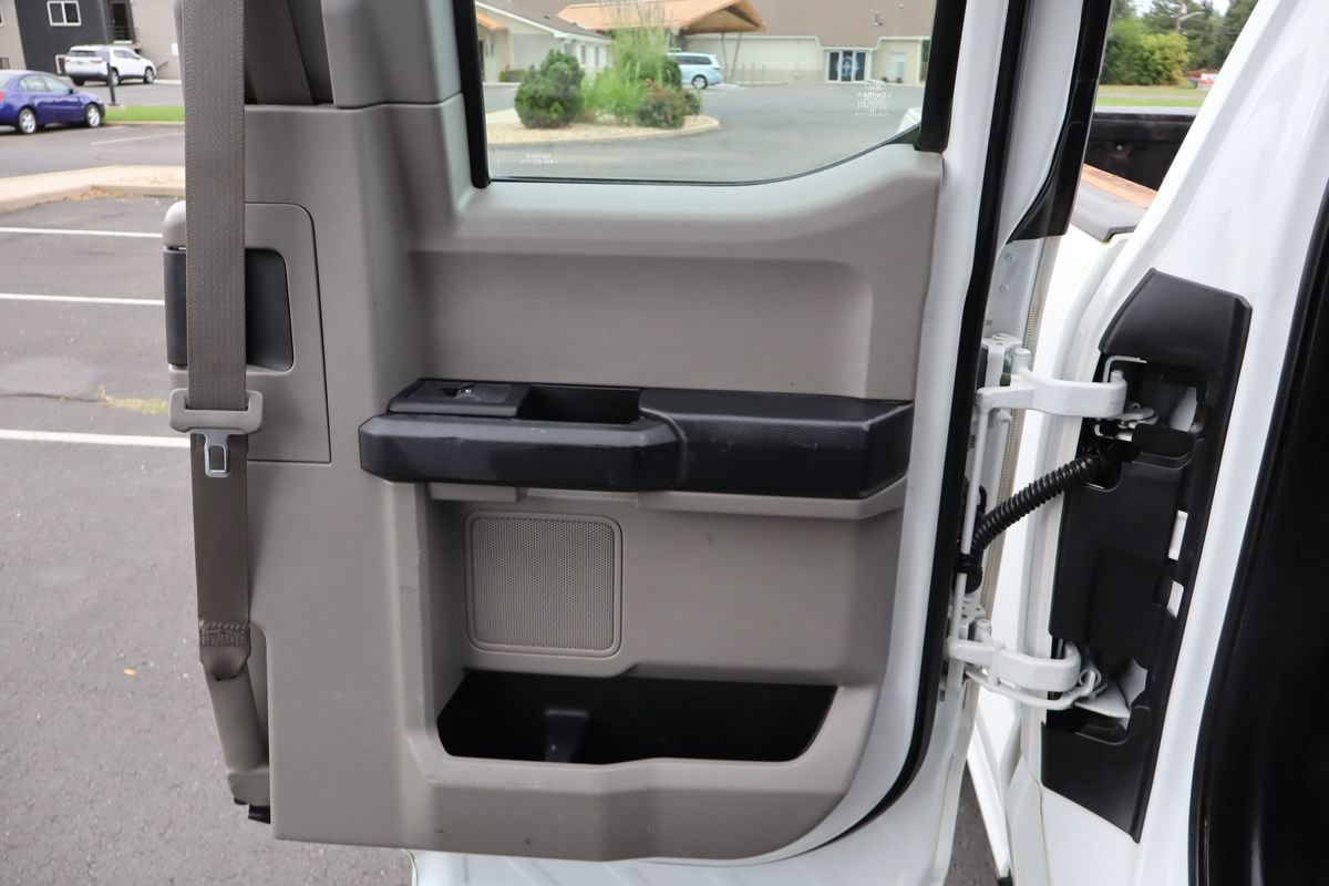 Used 2018 Ford F250 XL w/ Power Equipment Group AWD/4WD image 26