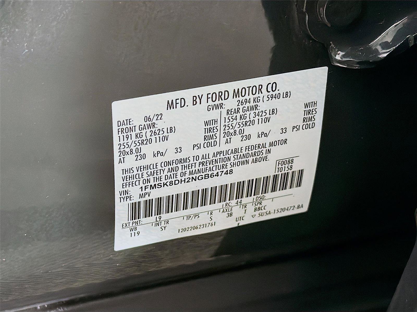 Used 2022 Ford Explorer XLT w/ Equipment Group 202A AWD/4WD image 33