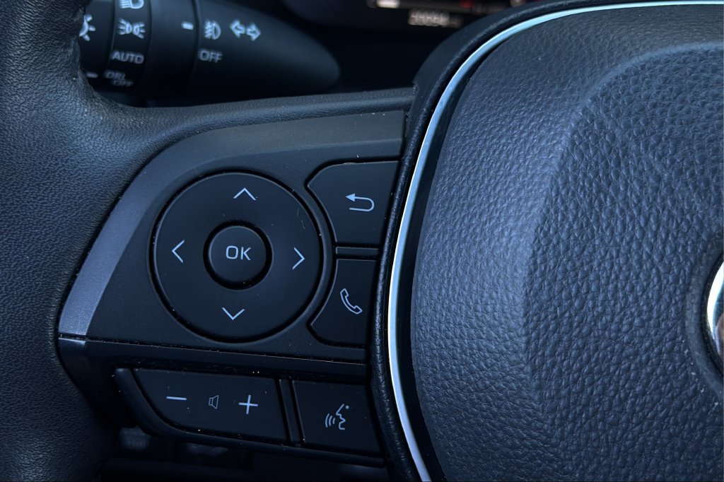 Certified 2025 Toyota RAV4 Limited w/ Advanced Technology Package FWD image 19
