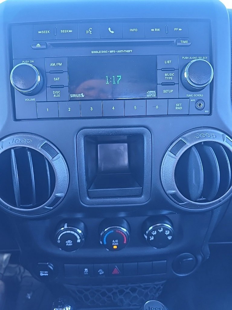 Used 2014 Jeep Wrangler Sport image 23