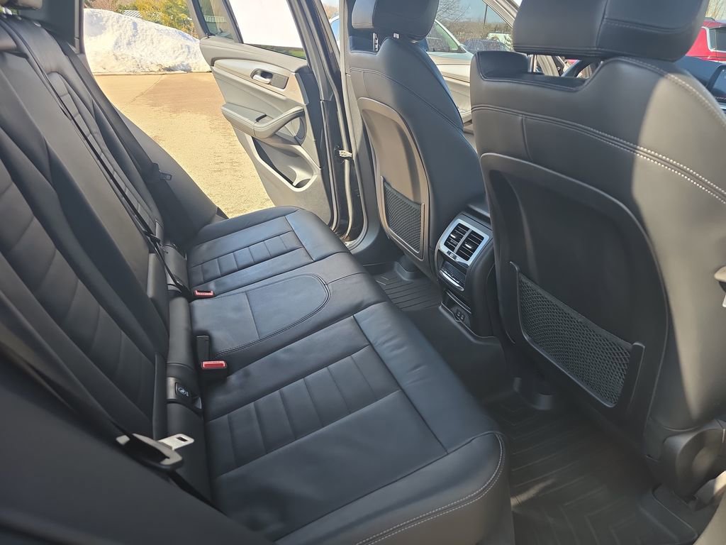 Used 2021 BMW X3 M40i w/ Executive Package image 11