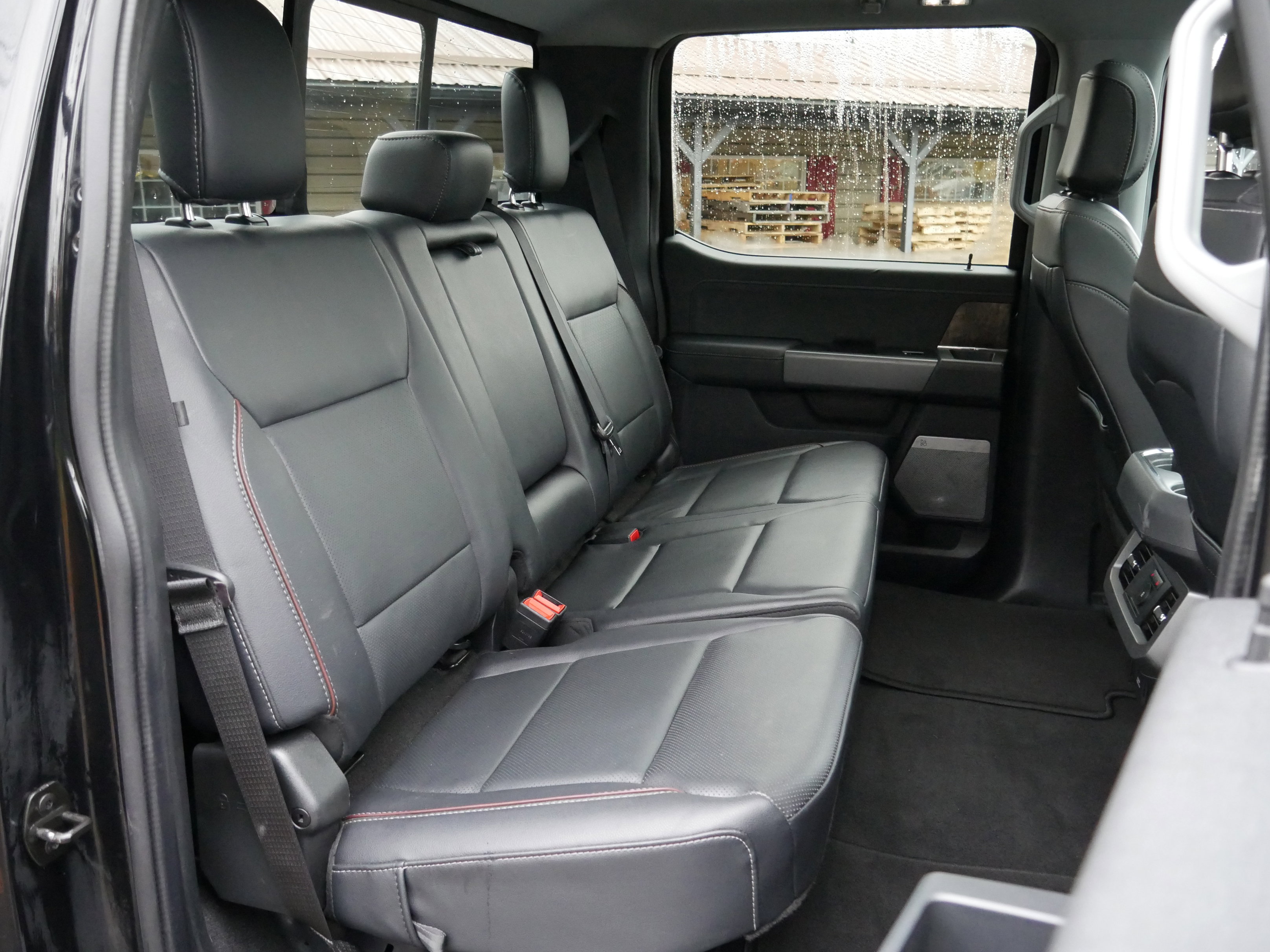 Certified 2023 Ford F350 Lariat w/ Black Appearance Package image 33