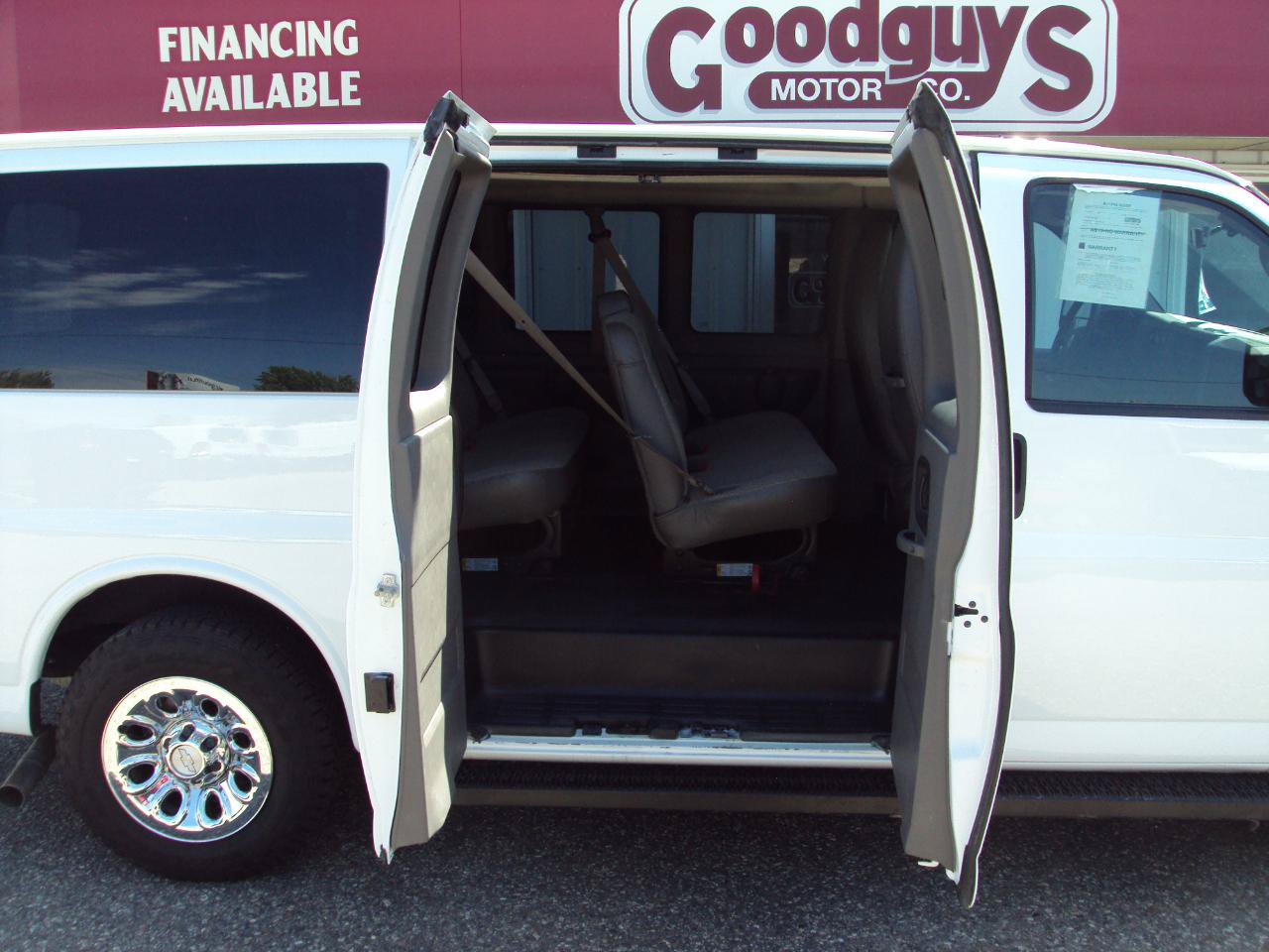 Used 2014 Chevrolet Express 1500 LS AWD/4WD image 10
