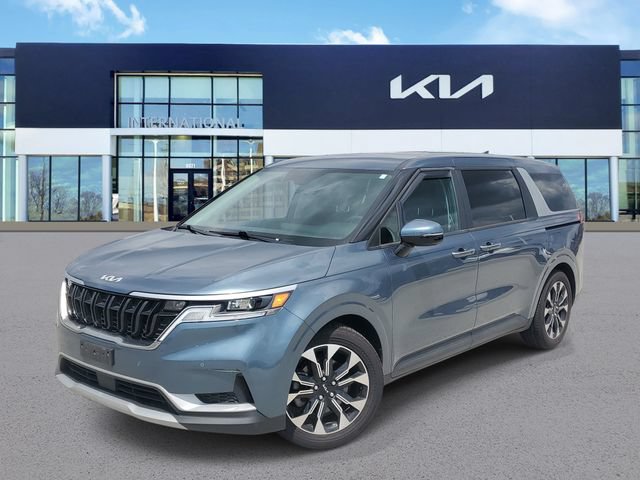 Used 2024 Kia Carnival EX