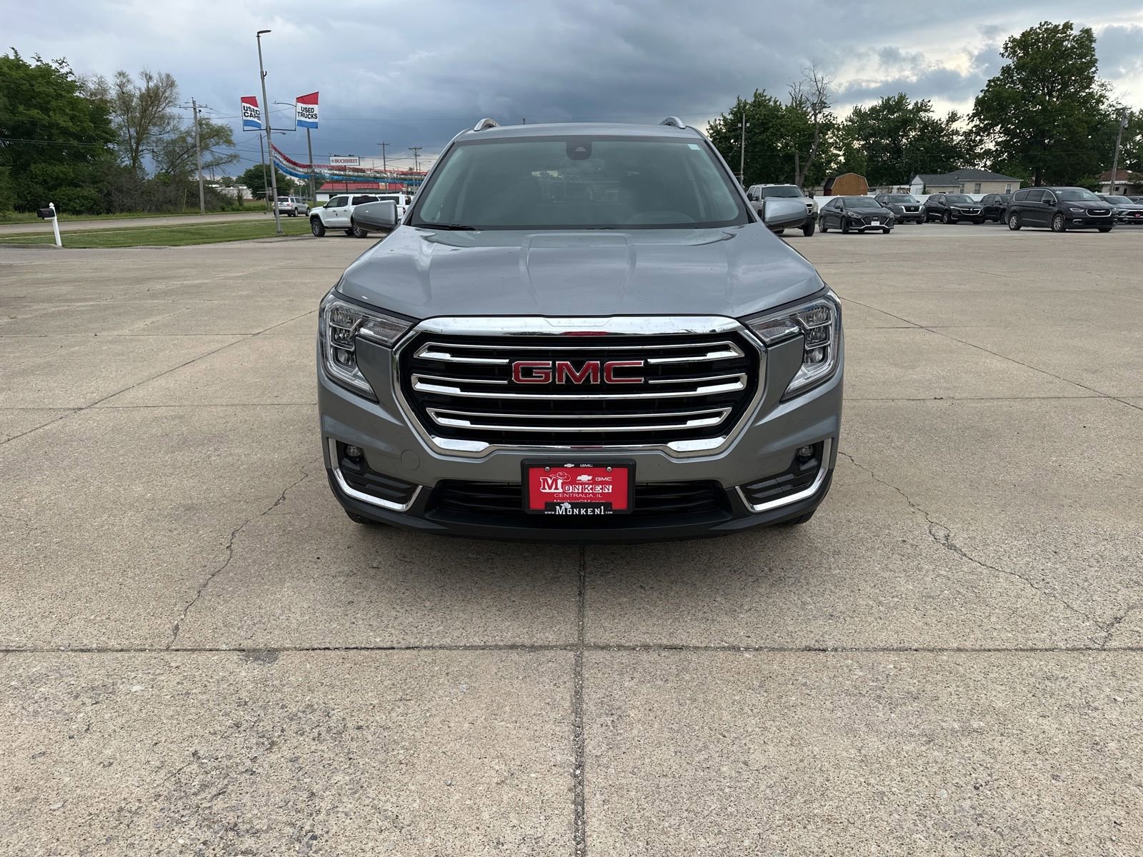 Used 2023 GMC Terrain SLT AWD/4WD image 8