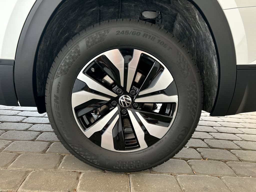 New 2026 Volkswagen Atlas SE FWD image 38