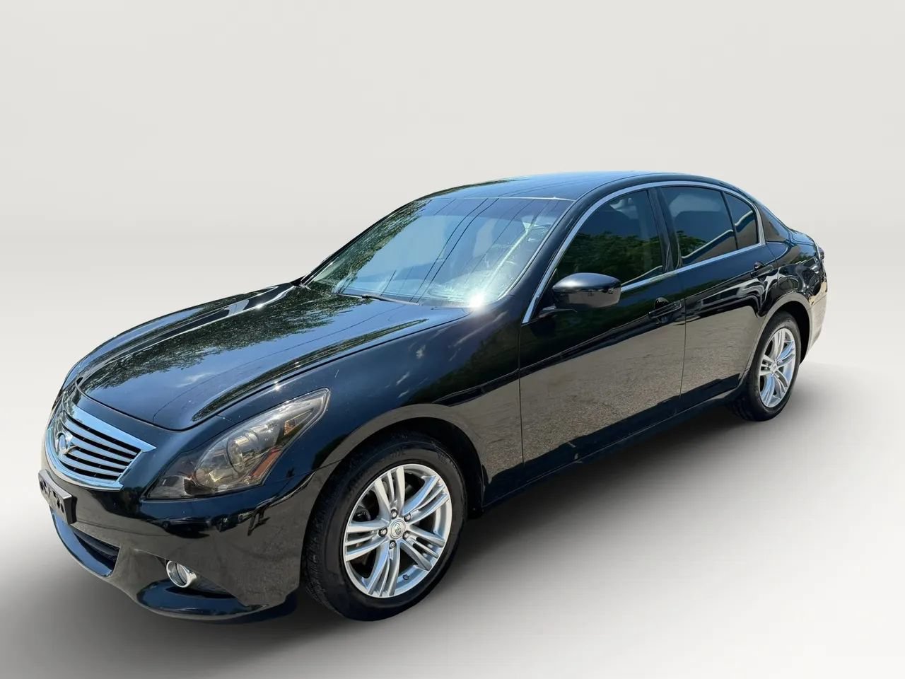 Used 2015 INFINITI Q40 AWD image 7