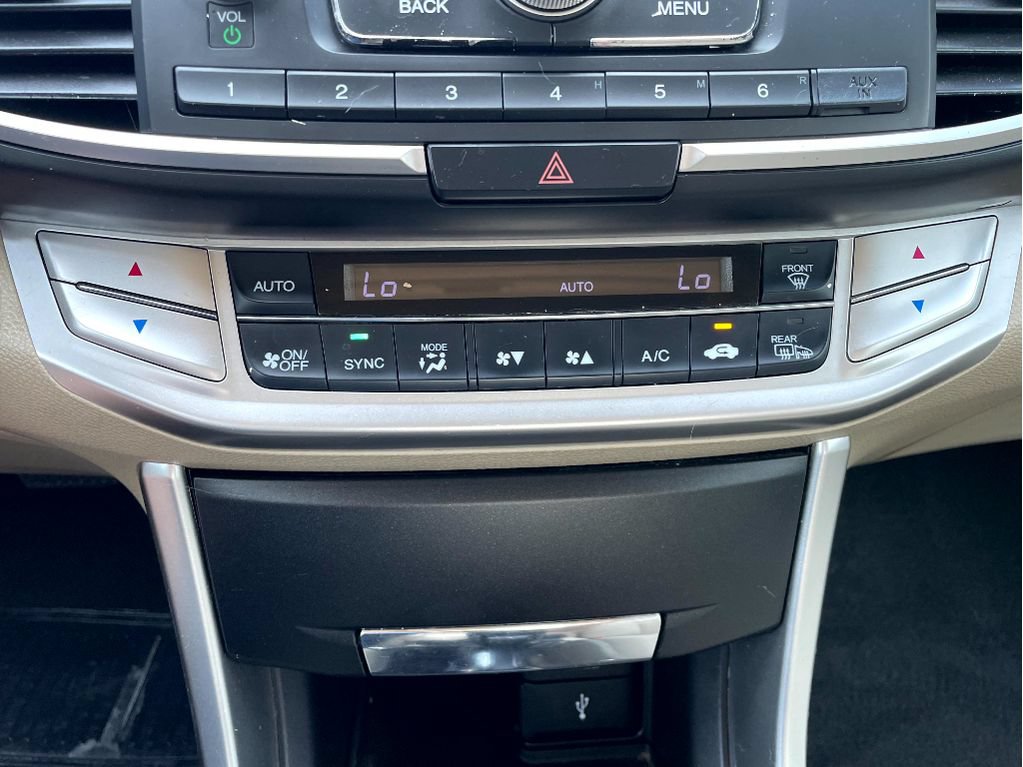 Used 2015 Honda Accord EX image 19