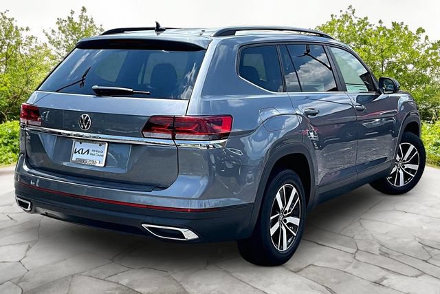 Used 2021 Volkswagen Atlas SE FWD image 2