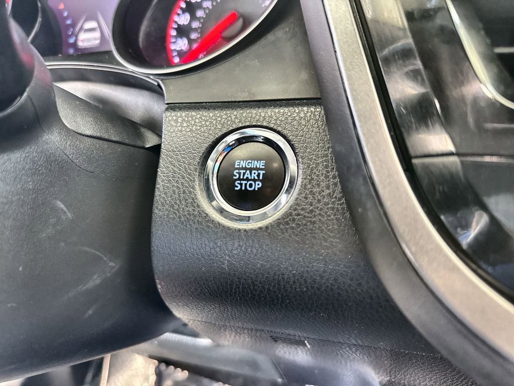 Used 2022 Toyota Camry XSE FWD image 8