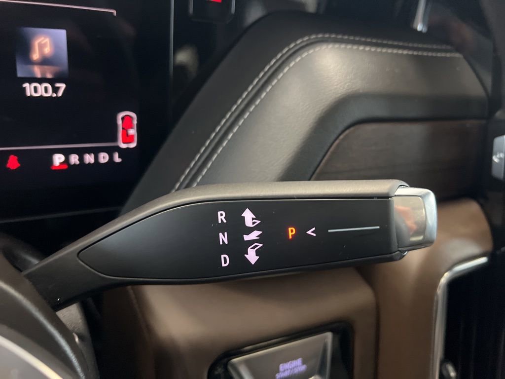 Used 2026 GMC Yukon XL Denali Ultimate w/ LPO, Illumination Package image 18