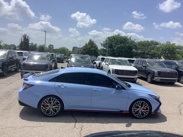 Used 2022 Hyundai Elantra N FWD image 4