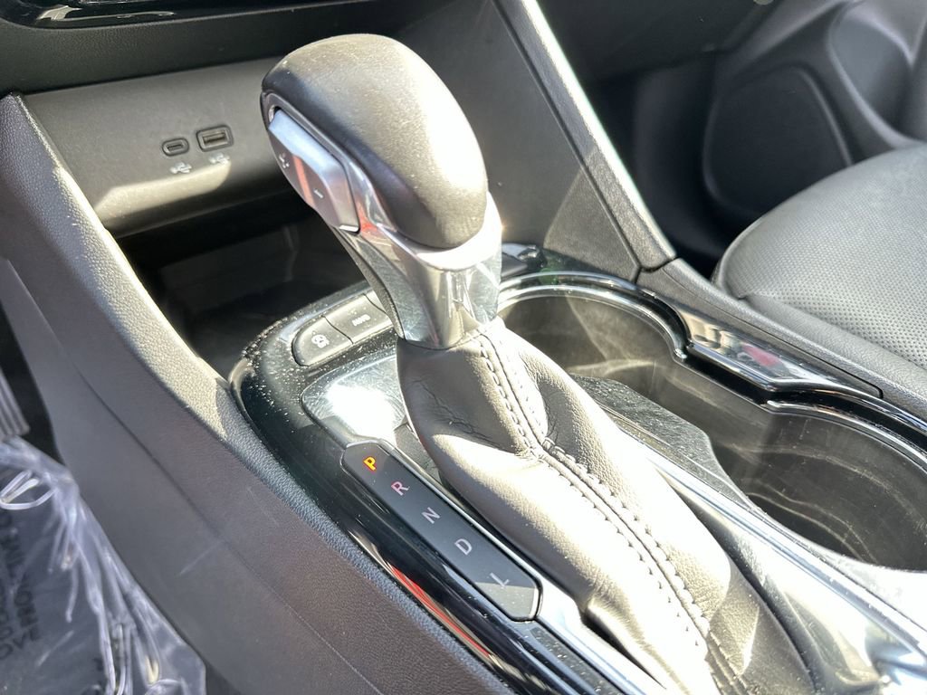 Used 2024 Buick Encore GX Sport Touring image 20