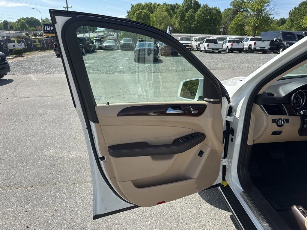 Used 2018 Mercedes-Benz GLE 350 image 25