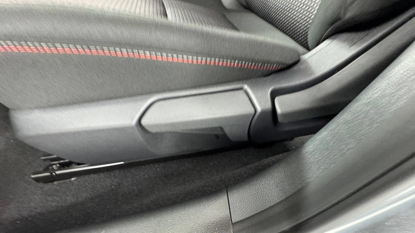 New 2026 Nissan Sentra SR w/ Floor Mat Package FWD image 11