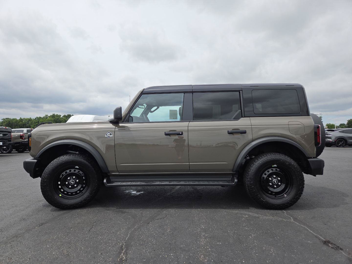 New 2026 Ford Bronco Outer Banks AWD/4WD image 15