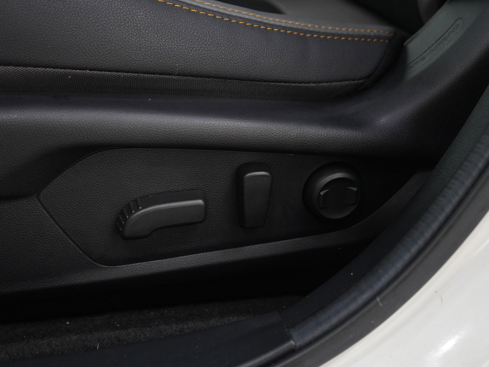 Used 2024 Subaru Crosstrek 2.5i Wilderness w/ Crosstrek Mirror Package image 28