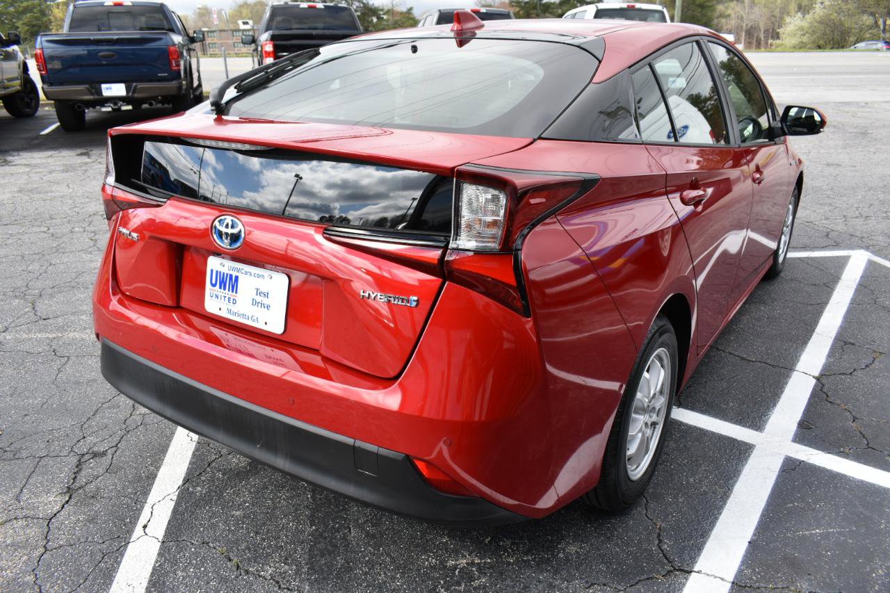 Used 2022 Toyota Prius LE FWD image 6