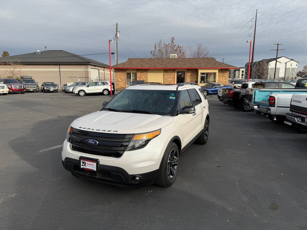 Used 2014 Ford Explorer Sport w/ Equipment Group 401A AWD/4WD image 2