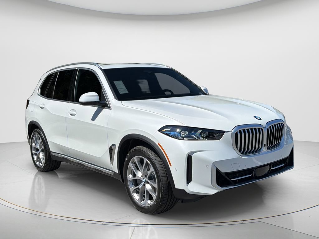 New 2026 BMW X5 xDrive40i w/ Parking Assistance Package image 3