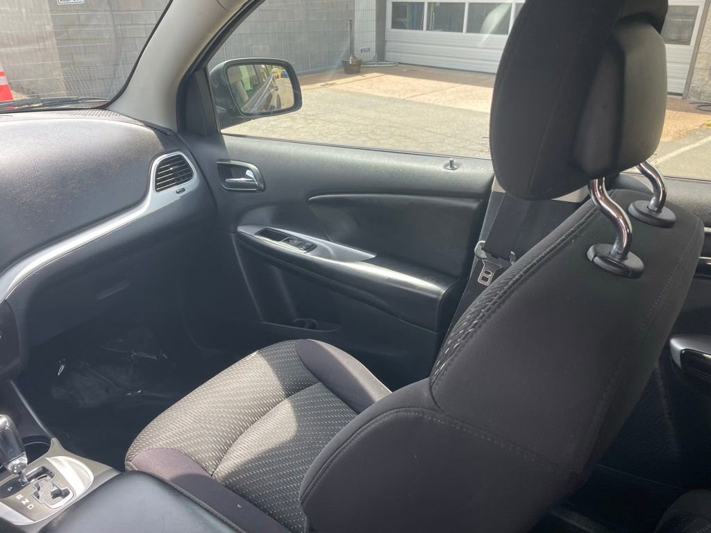 Used 2014 Dodge Journey SE w/ Flexible Seating Group FWD image 21