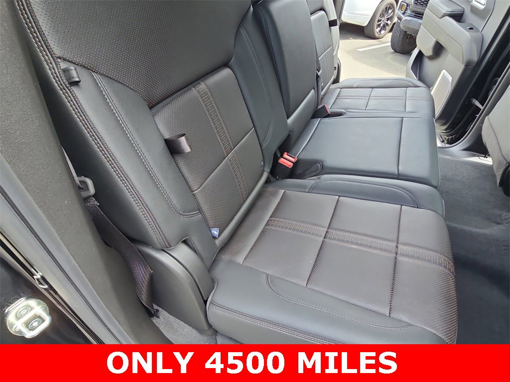 Used 2024 Chevrolet Silverado 1500 High Country w/ High Country Premium Package image 11