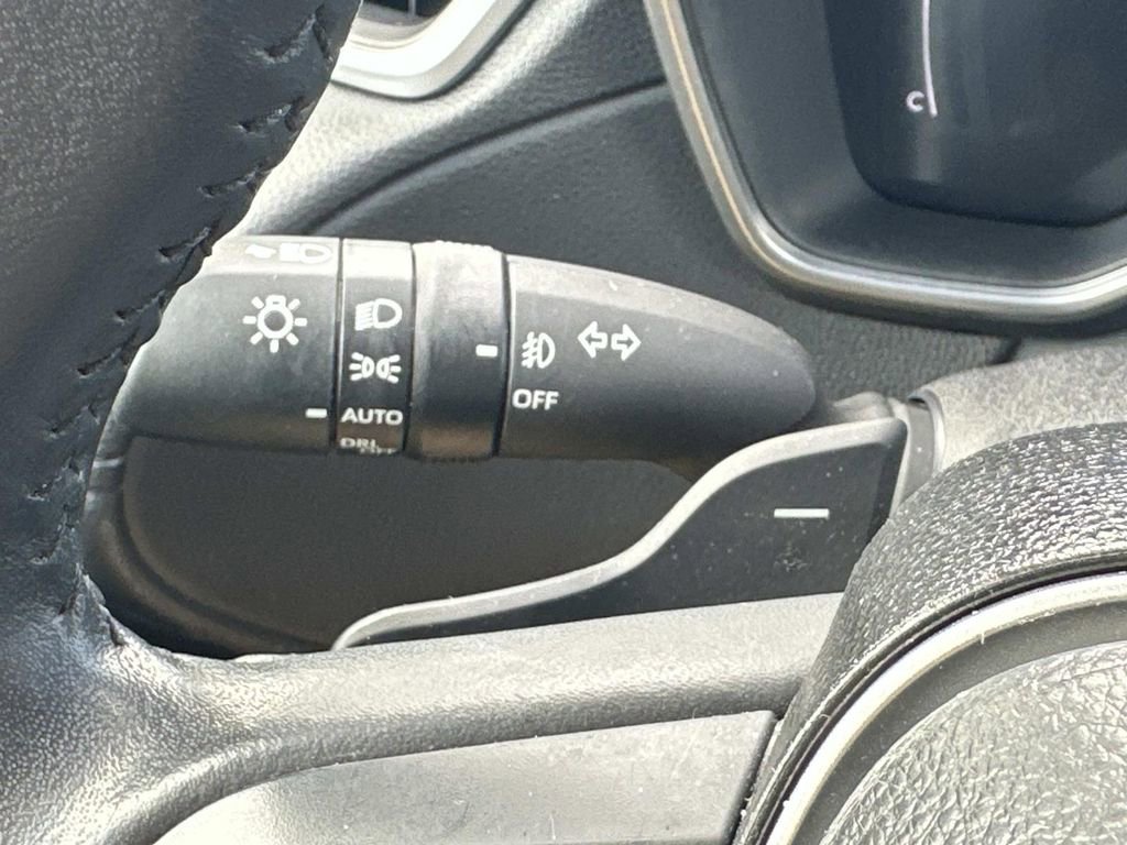 Used 2025 Toyota Corolla Cross AWD Hybrid image 25