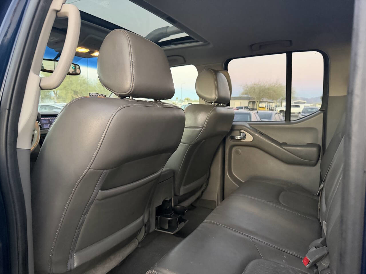 Used 2008 Nissan Frontier LE w/ Leather Pkg image 23