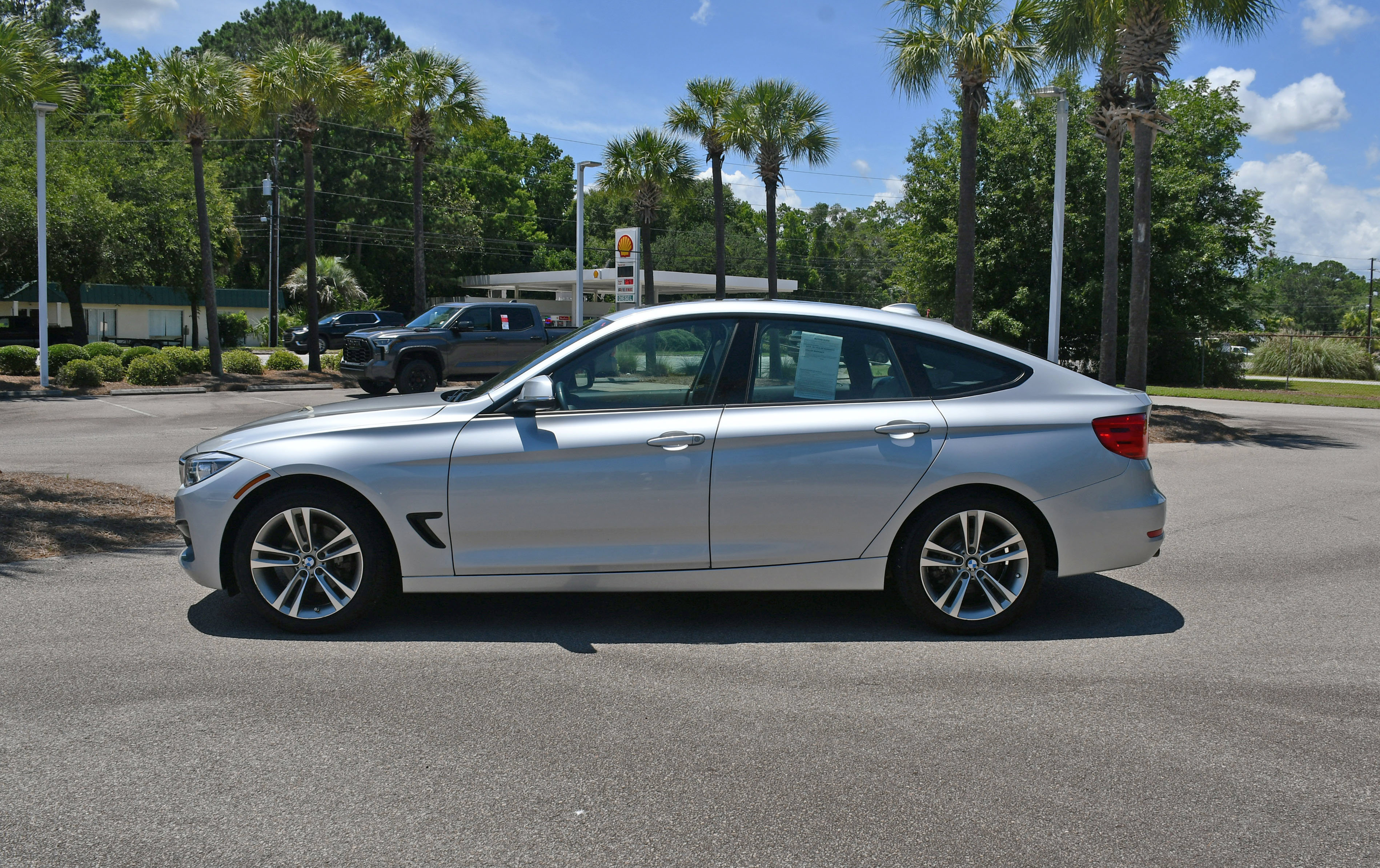 Used 2016 BMW 328i Gran Turismo xDrive AWD/4WD image 5