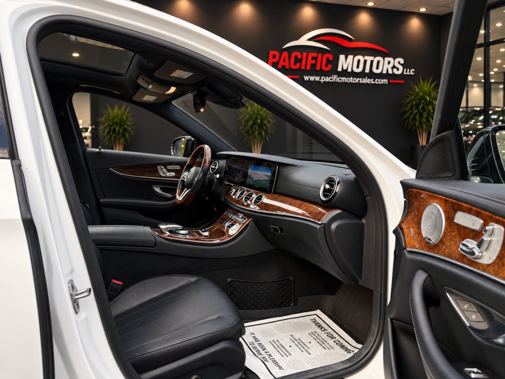 Used 2020 Mercedes-Benz E 350 Sedan image 15