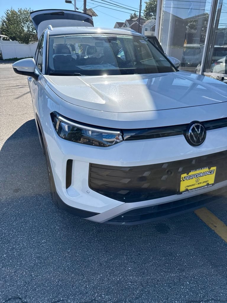 New 2026 Volkswagen Tiguan S AWD/4WD image 2