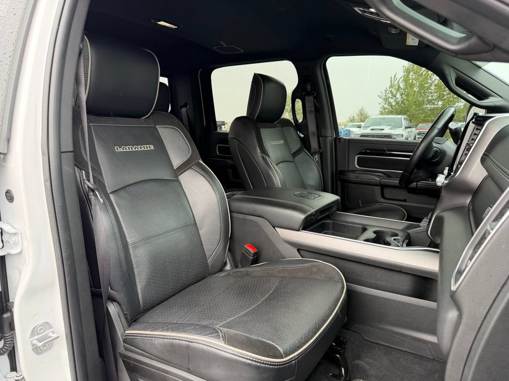 Used 2021 RAM 3500 Laramie AWD/4WD image 19