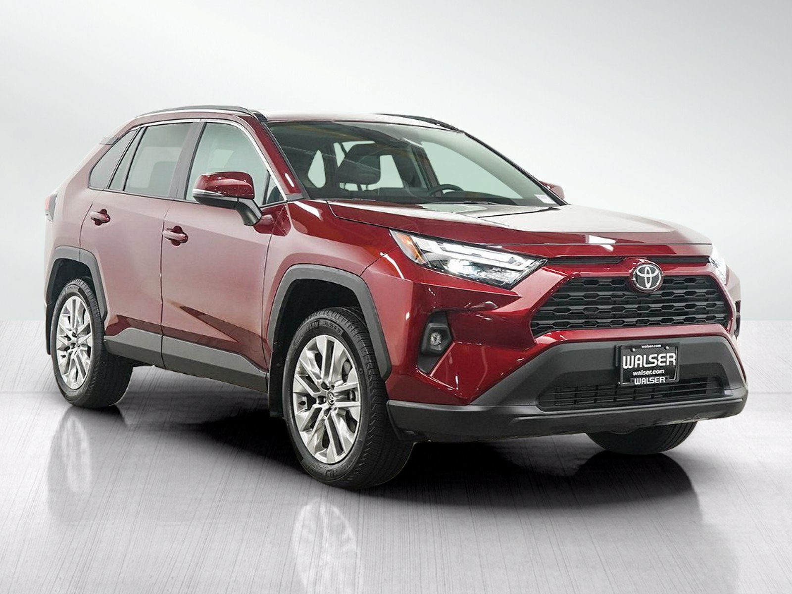 Used 2025 Toyota RAV4 XLE Premium w/ Weather Package AWD/4WD image 7