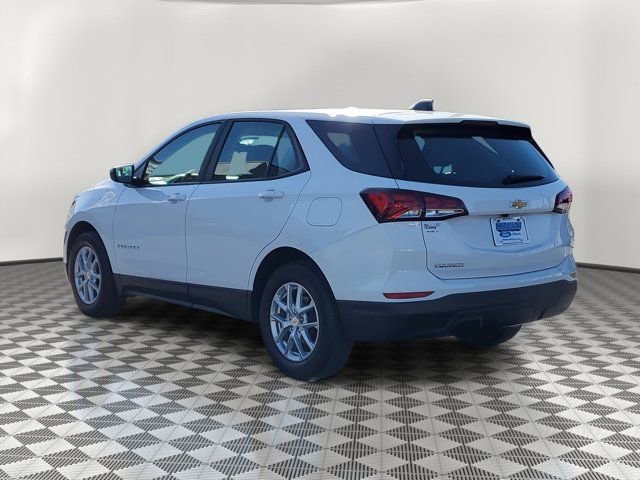 Used 2024 Chevrolet Equinox LS image 4