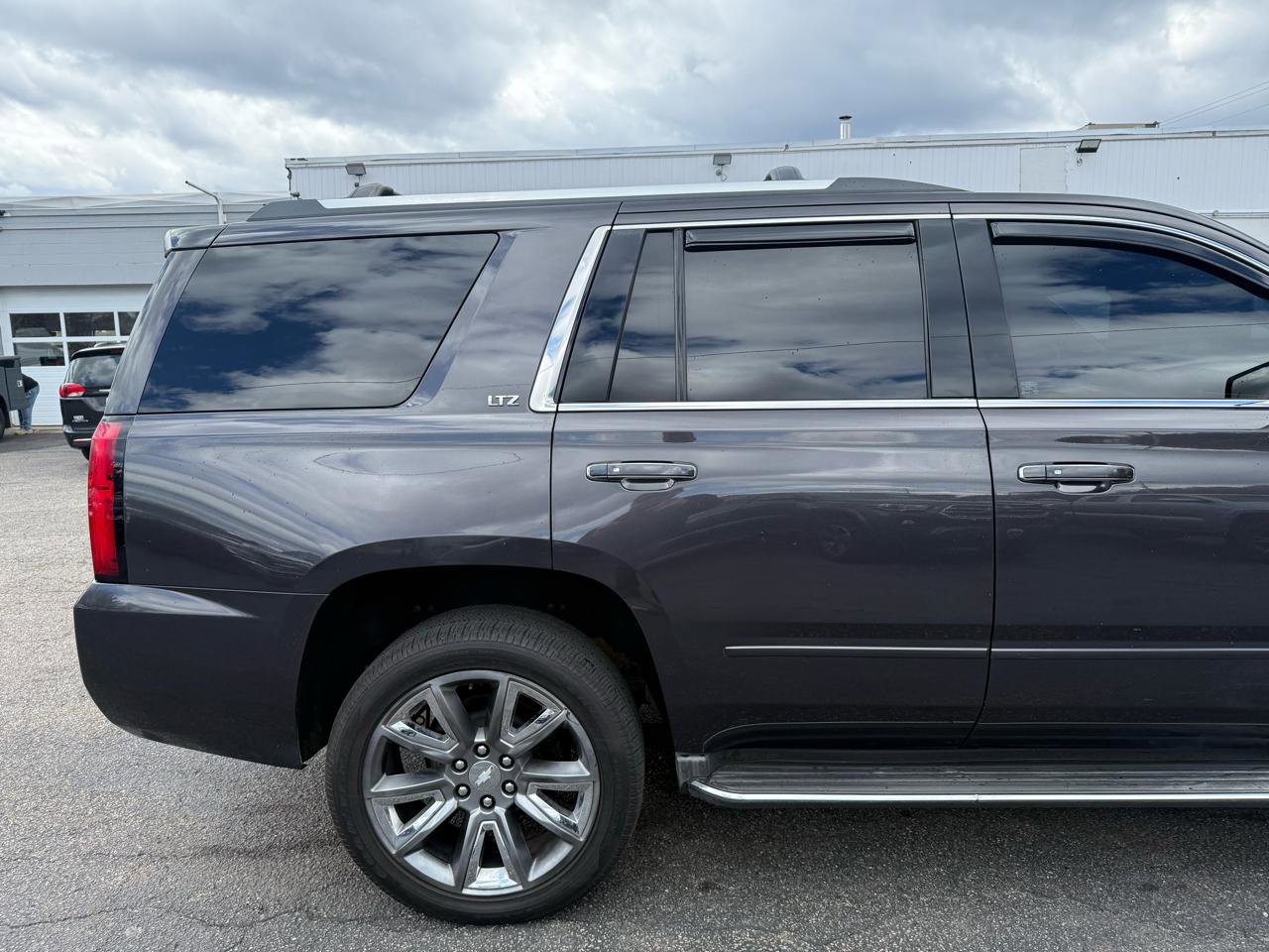 Used 2015 Chevrolet Tahoe LTZ image 10
