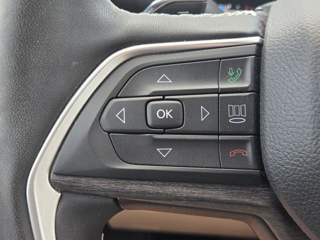 Certified 2024 Jeep Grand Cherokee Limited w/ Luxury Tech Group II image 24