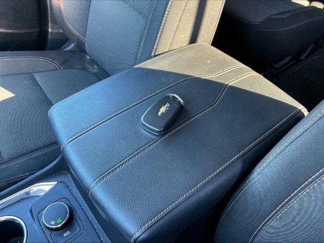 Used 2019 Chevrolet Traverse LT FWD image 34