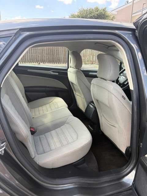 Used 2019 Ford Fusion S FWD image 8