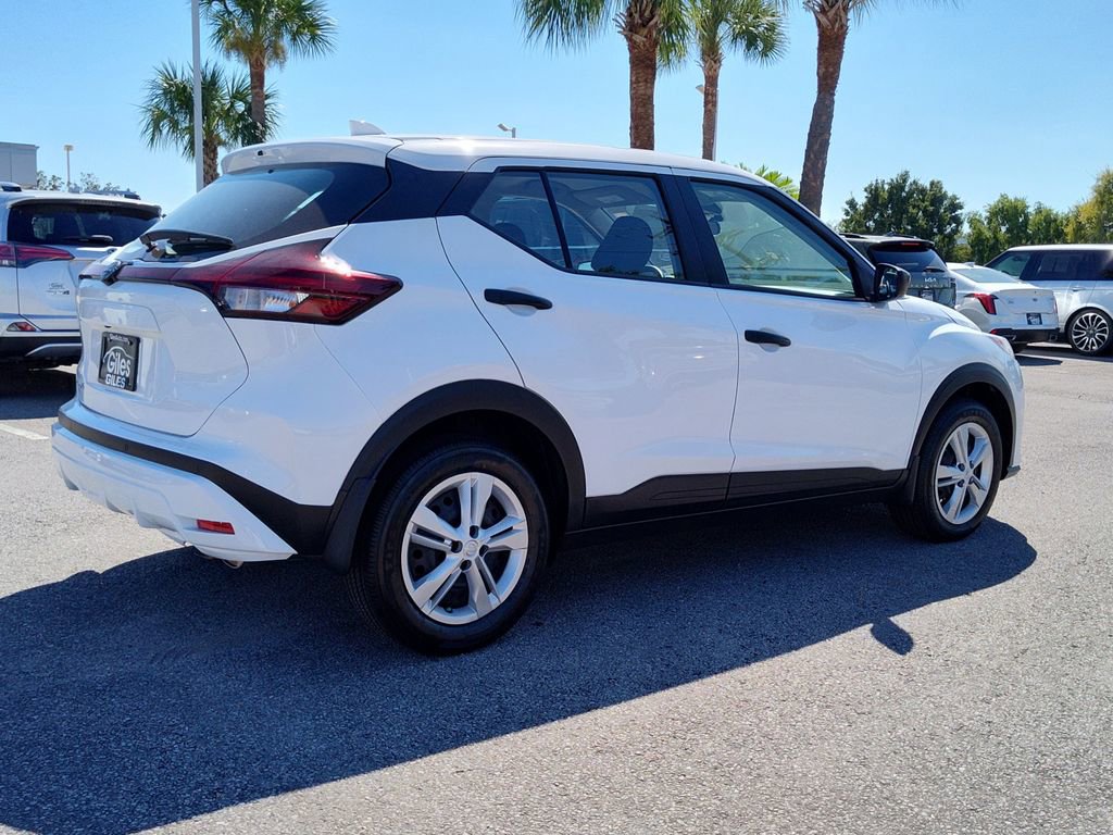 Used 2025 Nissan Kicks Play S image 7