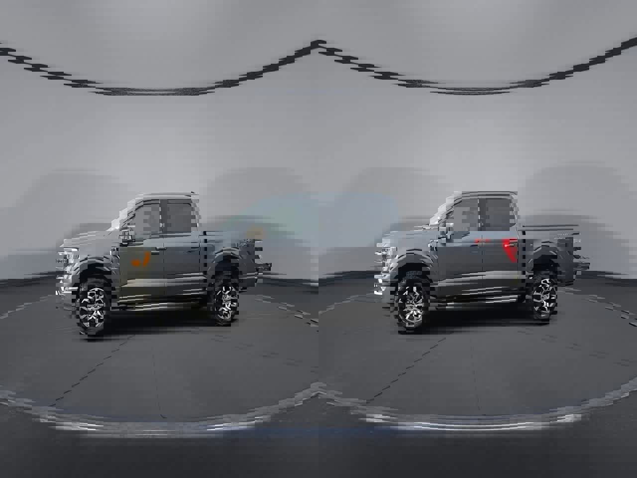 Used 2022 Ford F150 Lariat w/ FX4 Off-Road Package image 4