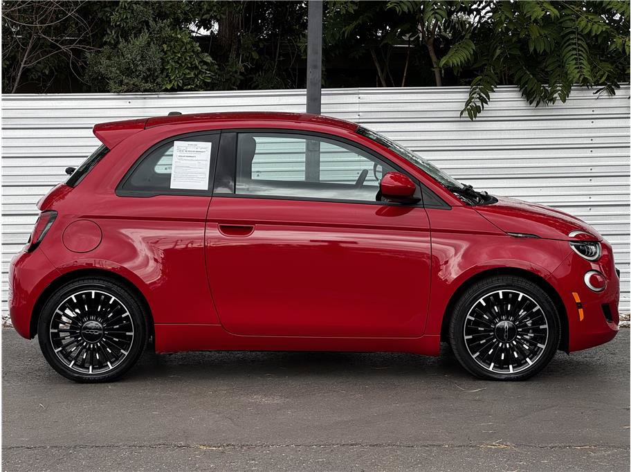 Used 2024 FIAT 500 e (RED) FWD image 13