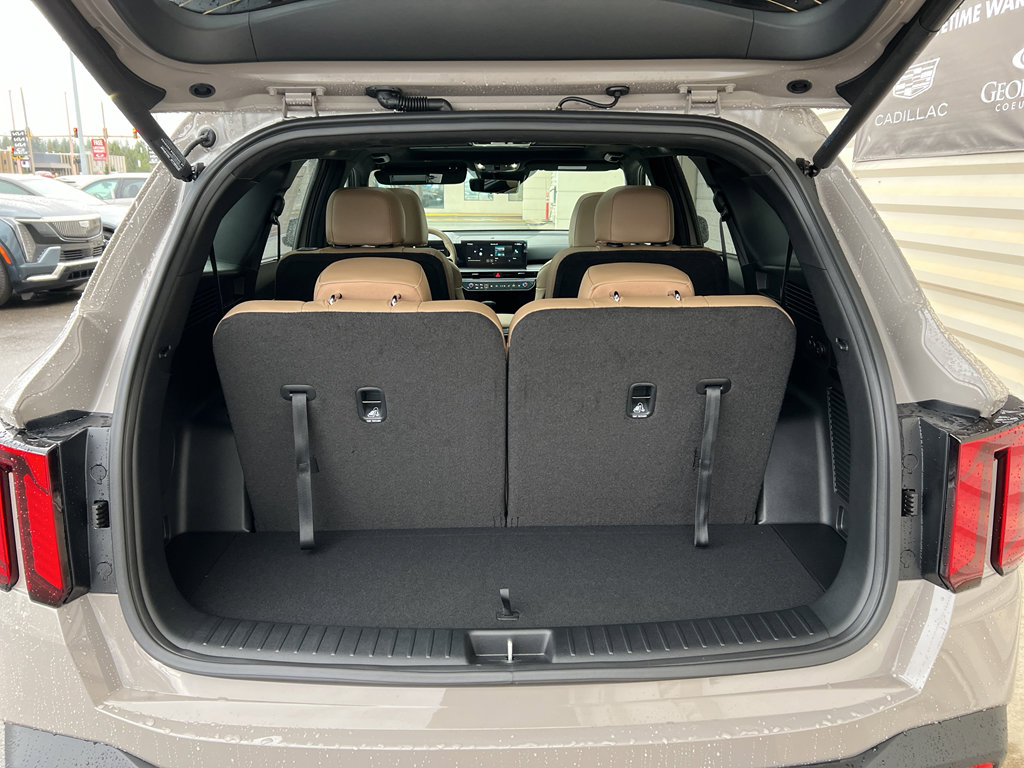 New 2026 Kia Sorento SX Prestige w/ Olive Brown Leather Package image 15