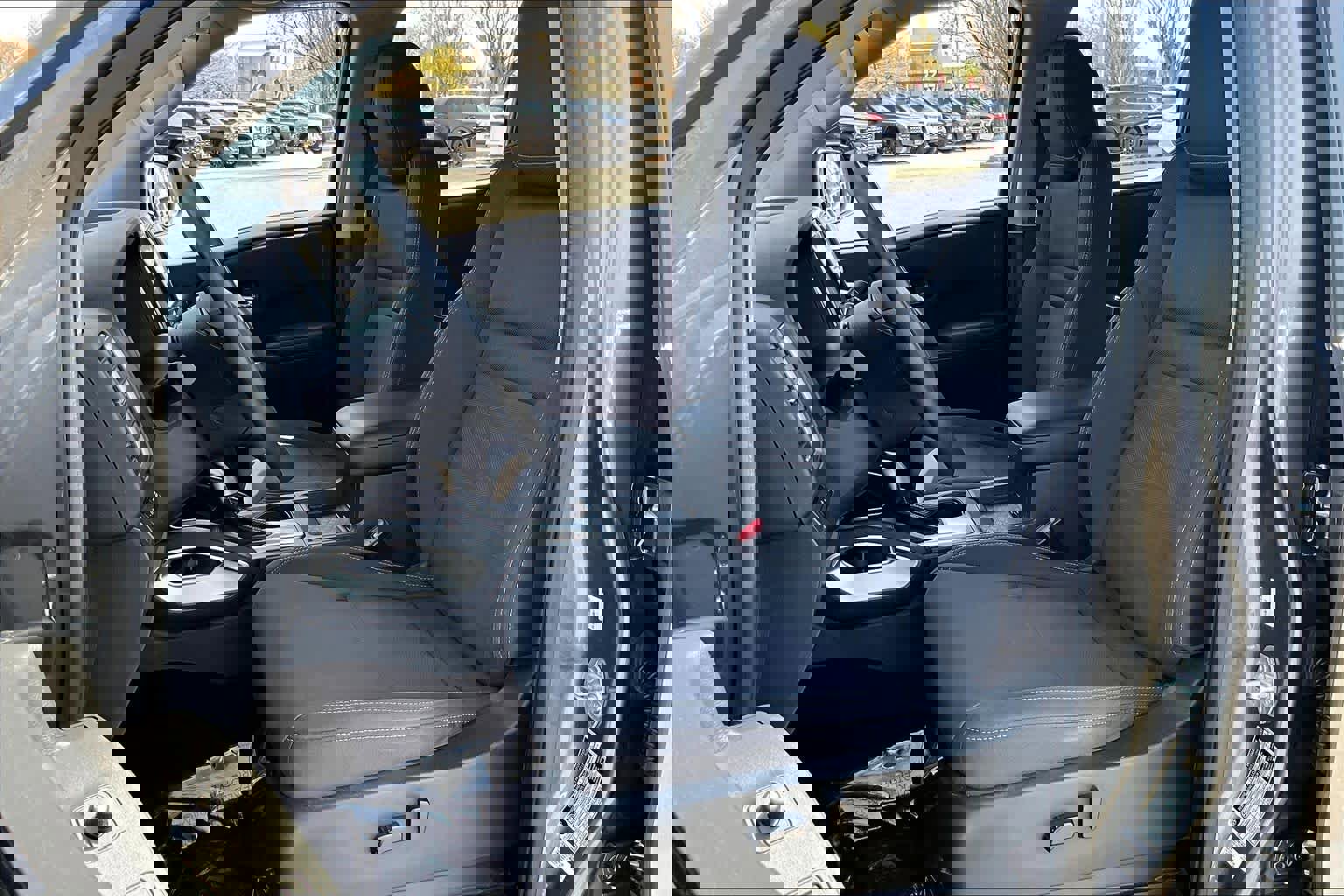 Used 2023 Nissan Frontier SV w/ Technology Package image 8