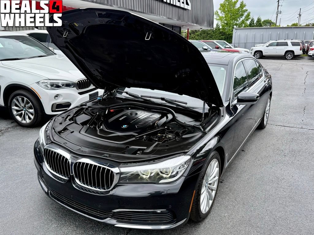 Used 2018 BMW 740i RWD image 7