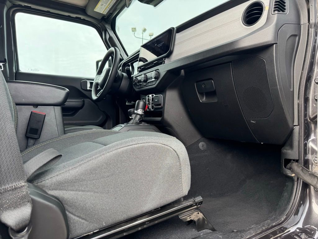 Certified 2024 Jeep Wrangler Sport S image 22