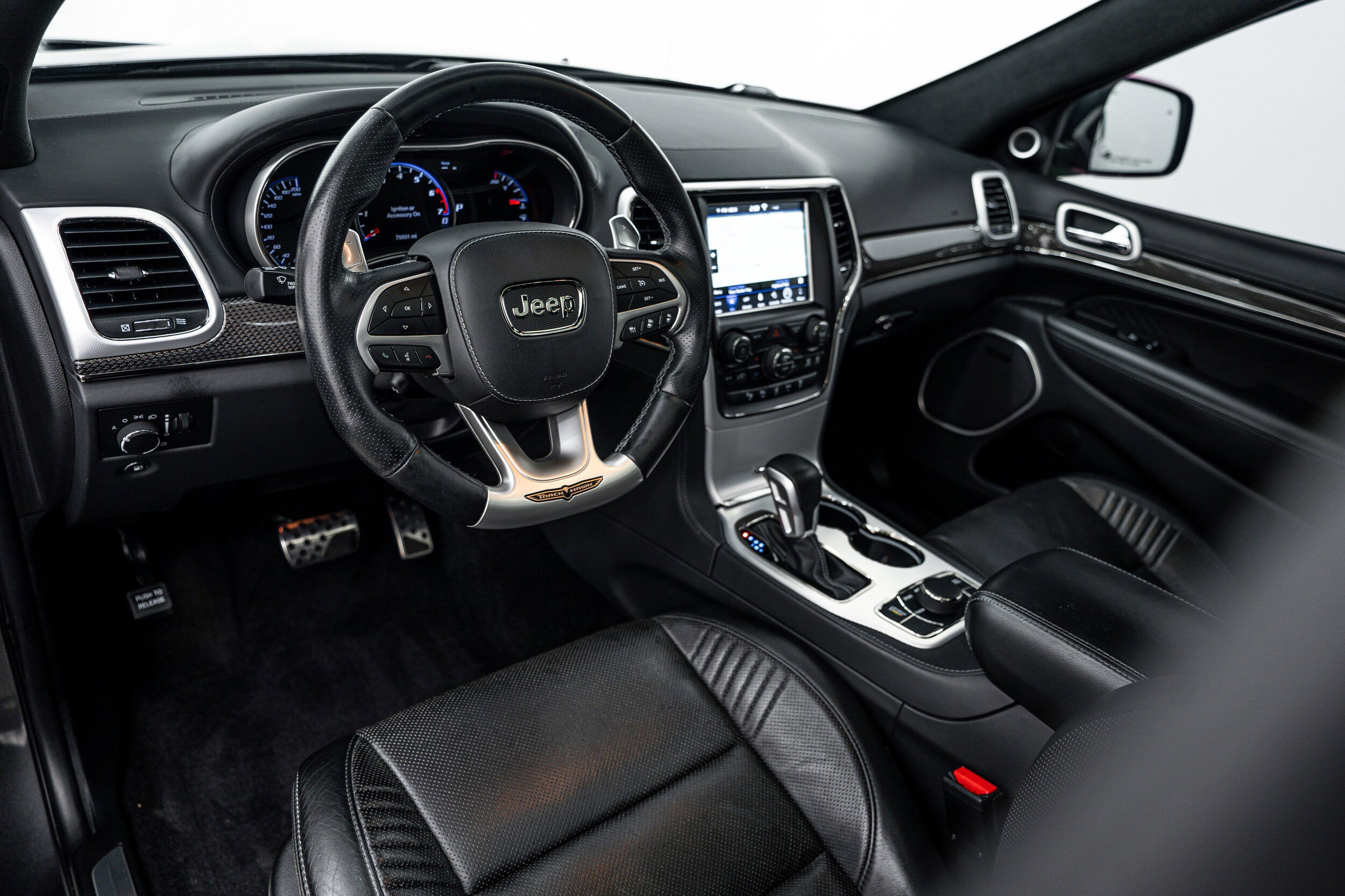 Used 2018 Jeep Grand Cherokee Trackhawk AWD/4WD image 9